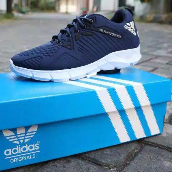 【SHOPEE MALL】 Sepatu Sneakers Sport Adidas Alphabouce  TURBO Sepatu Running Santai