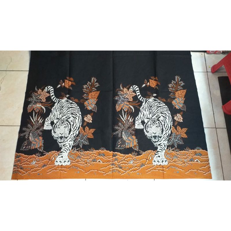 Kain Batik djawa motif macan putih