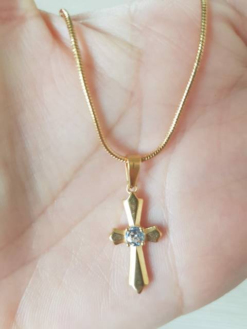 Kalung salib permata Titanium Gold Import Antikarat Daily Style