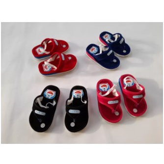 Sandal baby motif doraemon