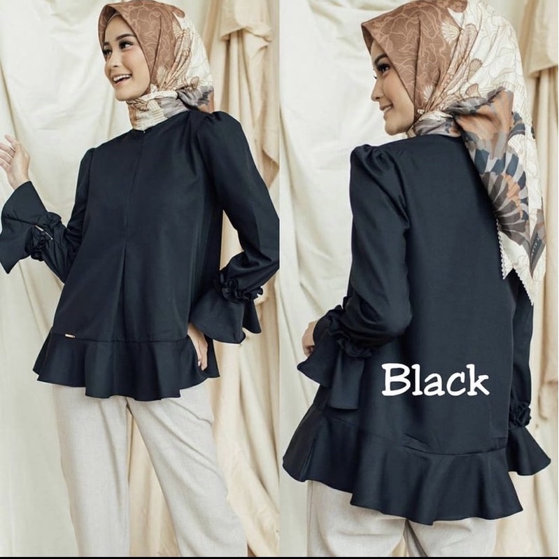 Preloved clara blouse wearing klamby