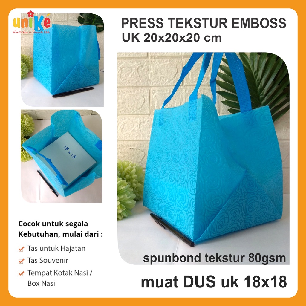 

Tas Emboss Tekstur 3D Dos 18x18 Goodie Bag 20x20x20 Box Nasi Kotak Aqiqah Hajatan Mewah Embos