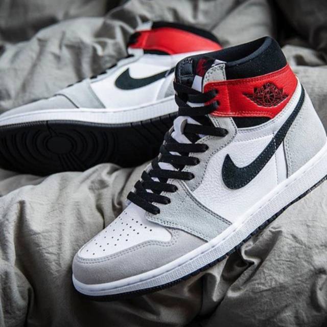 Nike Air Jordan 1 High Retro OG "Light Smoke Grey" Original 100%