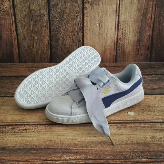 ORIGINAL PUMA BASKET HEART DENIM Sepatu Sneakers Kasual Olahraga Wanita - Biru Tua / Biru Muda
