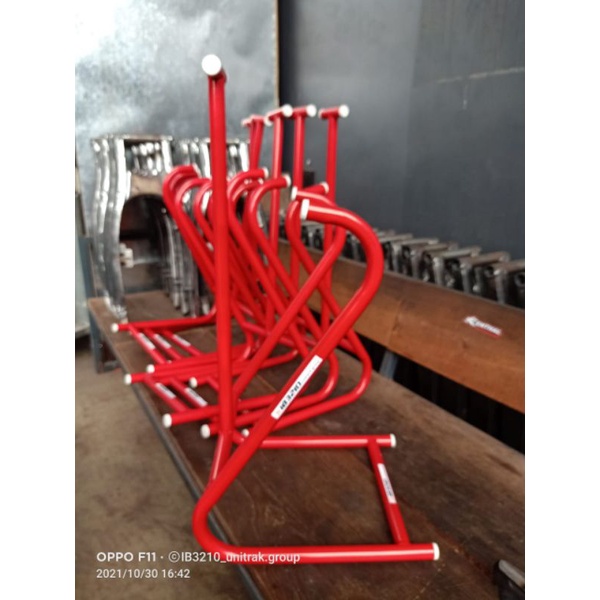 STAND BOOTS WASH TONGSIS CUCI SEPATU TRAIL MOTORCROSS STAND CUCI SEPATU BOOTS ALPINESTAR GAERNE ACER