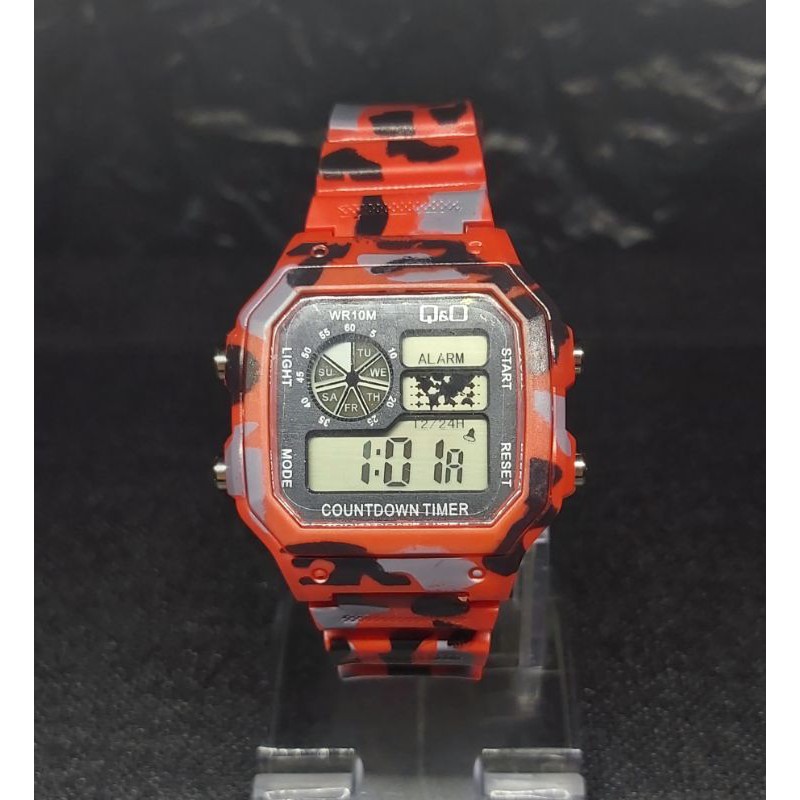 Jam Tangan Pria Digital QnQ  Q10 Rubber Loreng Digital