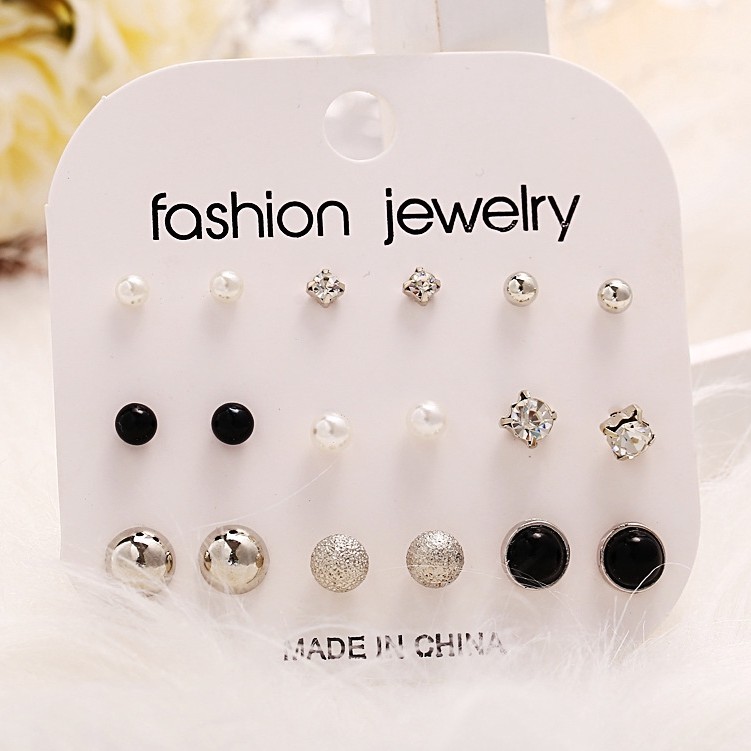 Set Anting Stud Bentuk Geometris Aksen Mutiara Imitasi Warna Silver Untuk Wanita