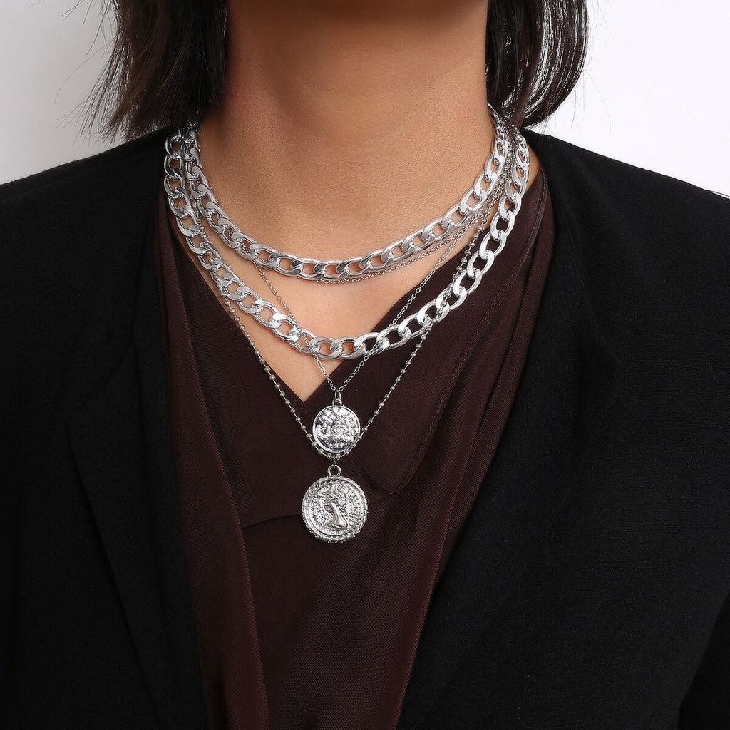 Kalung Rantai Multilayer Warna Emas Gaya Retro Untuk Wanita