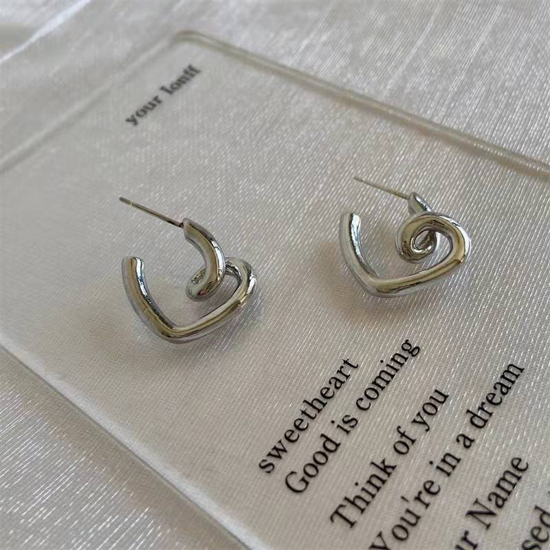 Anting Tusuk Sterling Silver 925 Model Hati Untuk Wanita