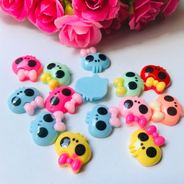 Skull mini Resin Tengkorak 18mm isi 6pcs Bahan Craft aksesoris Rambut Jepit Tasbih digital