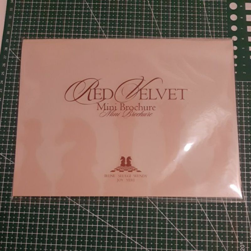 SG22 2022 RED VELVET MINI BROCHURE BROSUR