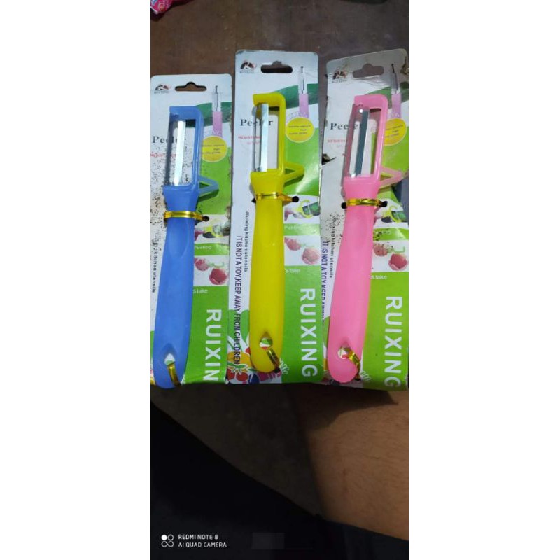 pengupas kentang dan wortel