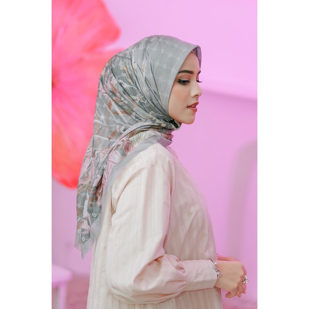 Xanadu Satin Square - Lava