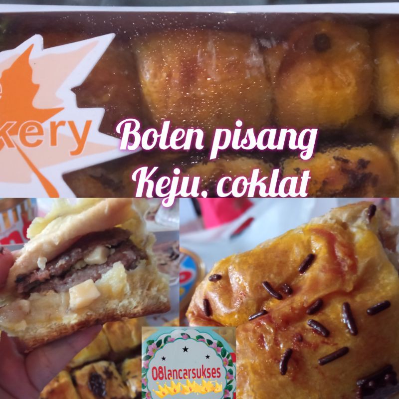 

bolen pisang Maple bakery