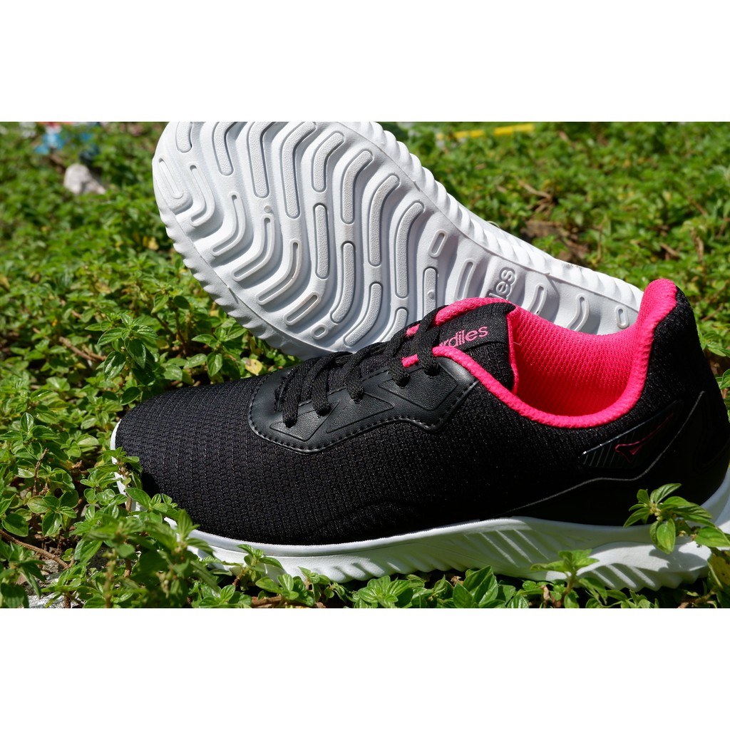 Sepatu Sneakers Ardiles original - tipe Fiesta - Medan