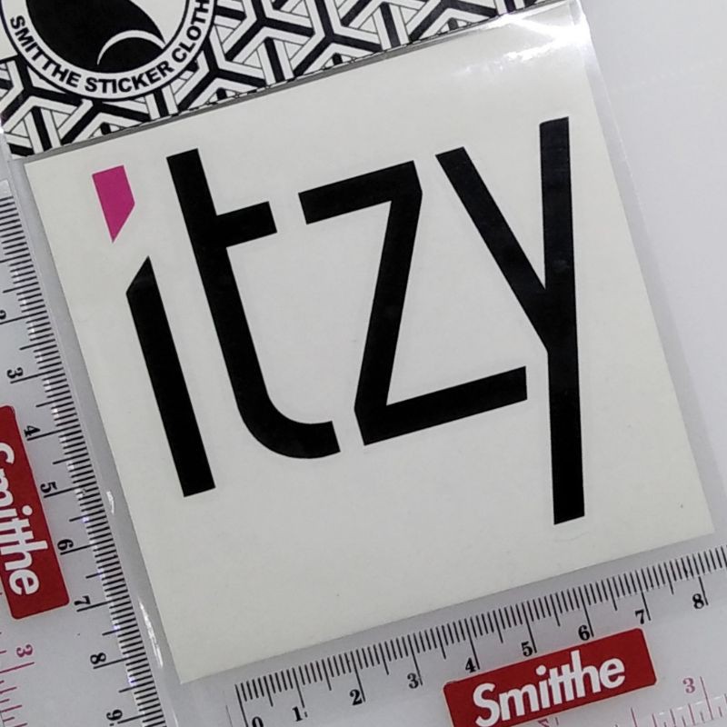 Stiker ITZY MIDZY Logo 2W Cutting Sticker KPOP aksesoris Motor Mobil