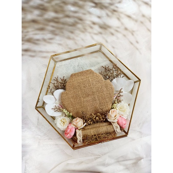 ring box terarium segi 6 / hexagon / tempat kalung cincin gelang set (bisa request bunga) / ring box
