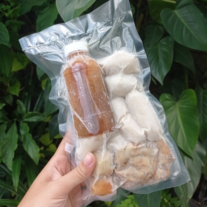 

Pempek Tengiri Campur