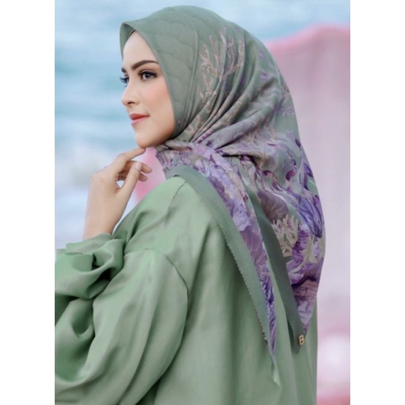 Buttonscarves Mermaid Series in Seaweed