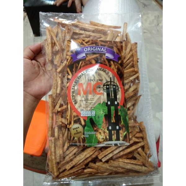 

Keripik Talas MC Khas Pontianak (±250g) Stik Talas / Stick Talas / Keripik Keladi / Outiau / Outiaw / Kripik Talas Kalbar / Oleh oleh Khas Pontianak