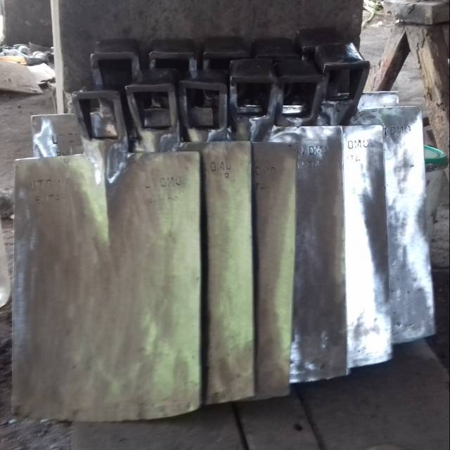 Cangkul / pacul full baja isen asli jember