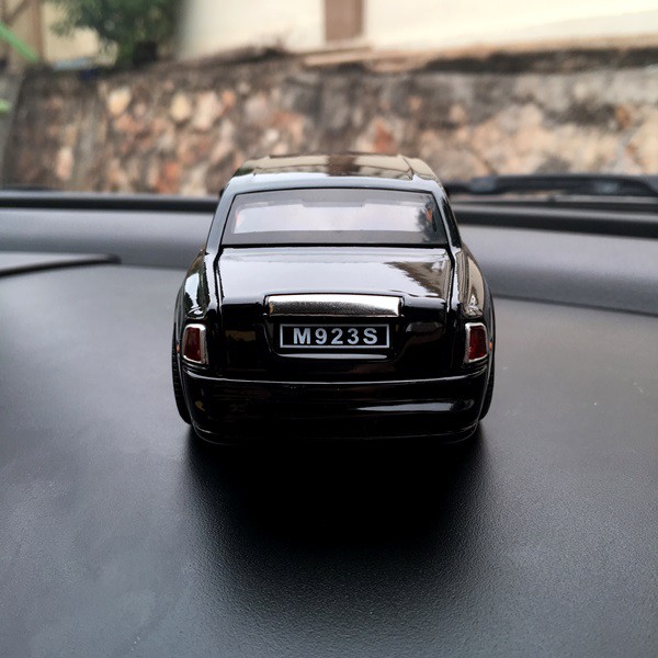 RR Parfume Pewangi Pengharum Mobil Parfum Pajangan Miniatur Mobil ROLLS ROYCE LIMITED EDITION