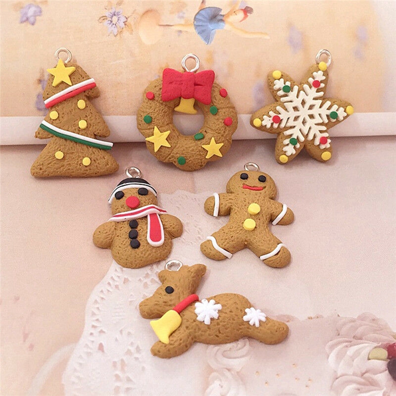 6Pcs/Set Ornamen Gantung Motif Gingerman/Snowman/Snowflake Bahan PVC untuk Dekorasi Pohon Natal