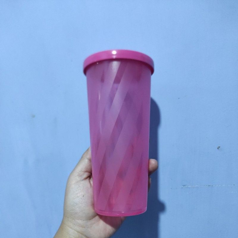 Medium Tumbler Tupperware