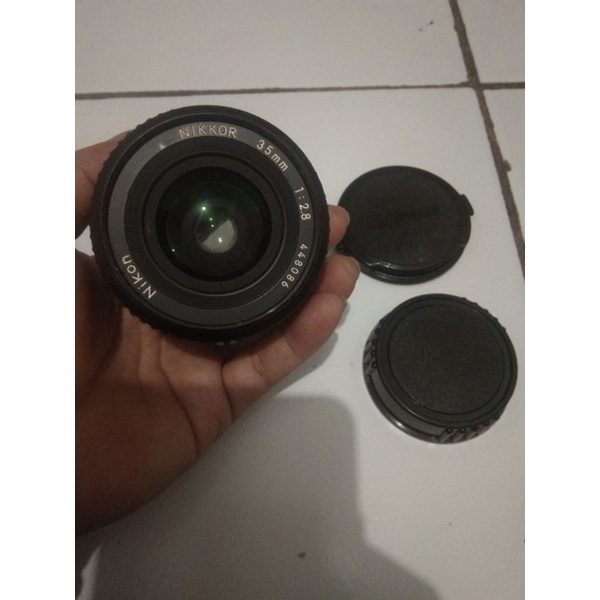 lensa fix nikon/nikor 35mm f 2.8