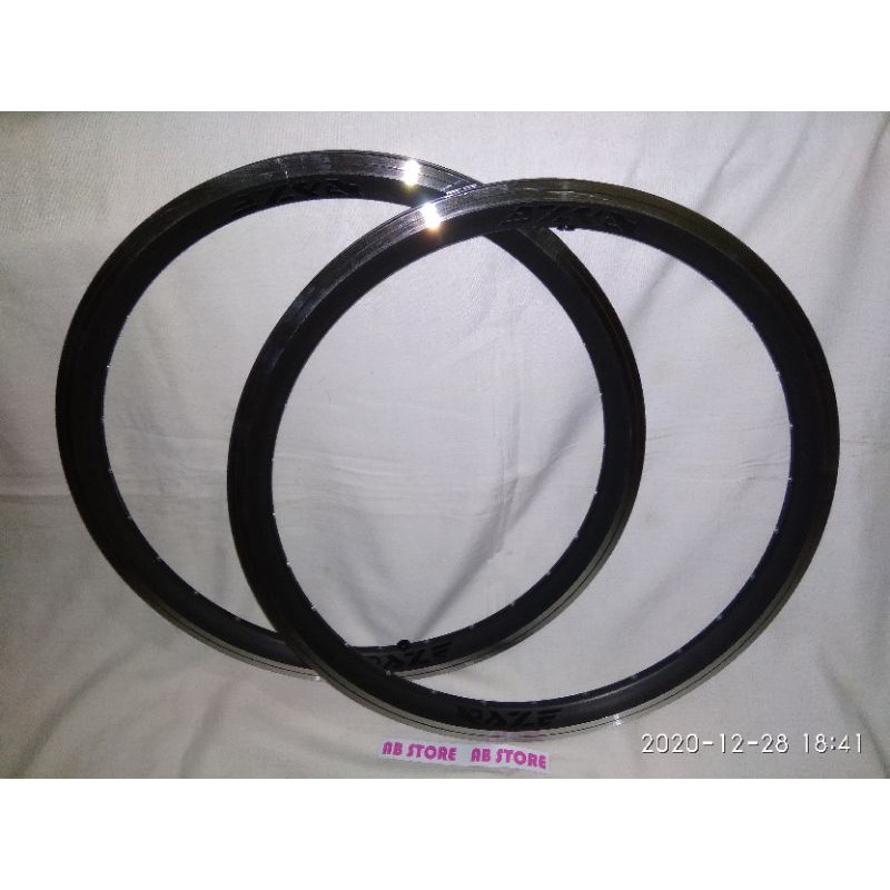 Rims  Raze 16 Plus . Velg 16 349. Rim 16 1 3/8. pelek Balap 16 1 3 per 8. Lubang 28h 28 H hole .