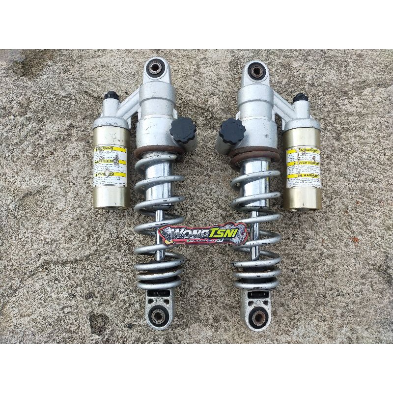 shock skok belakang showa gsx 1400 copotan motor