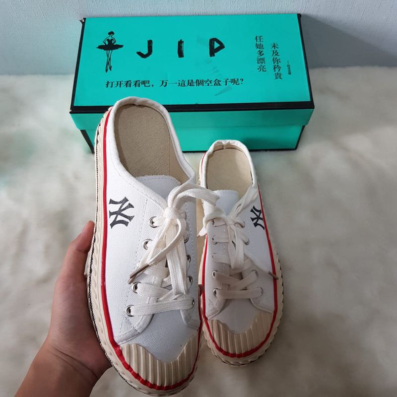 DDS1013 Sneakers Wanita Korea Import Sepatu Tali Kekinian Wanita-White