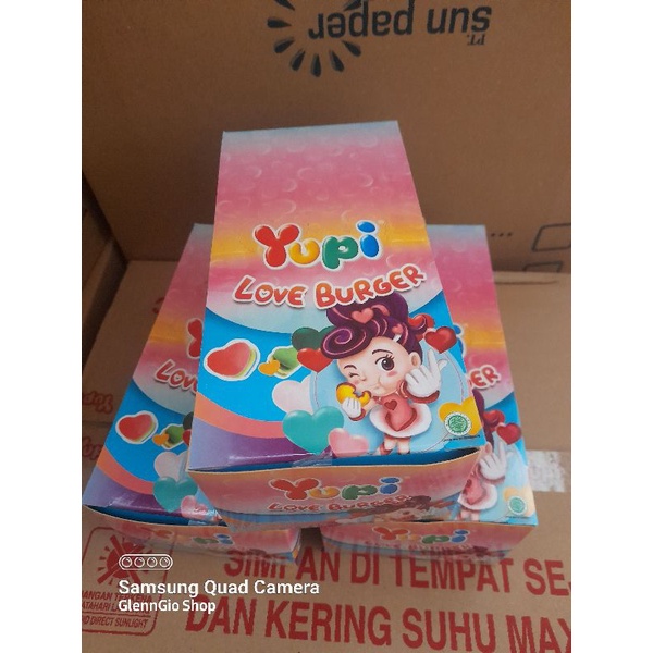 Yupi Love Burger box isi 12 pcs