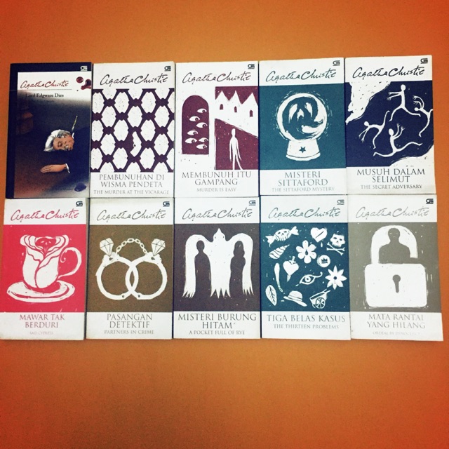 Buku novel Agatha Christie 1 set (10 buku)