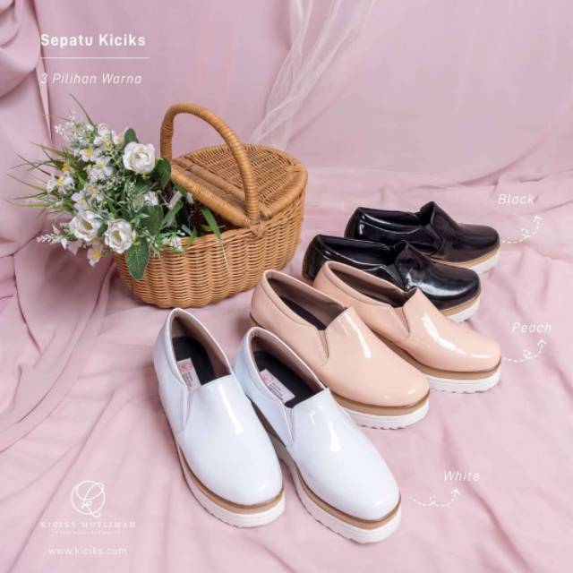 SEPATU STELLA BY KICIKS MUSLIMAH