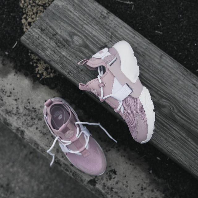 Nike Air Huarache City