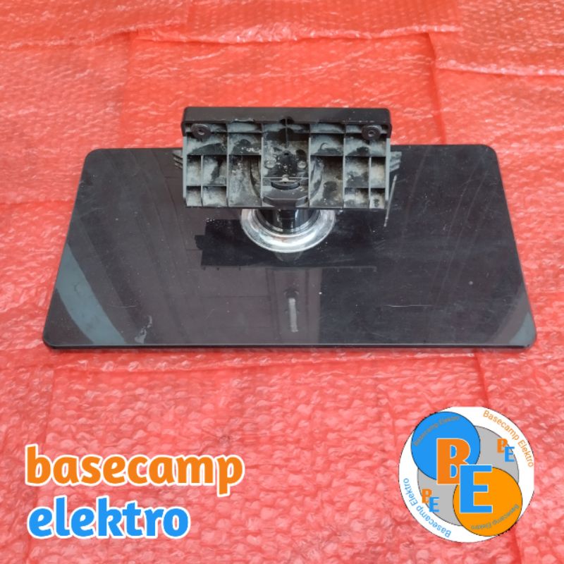 Kaki TV LED POLYTRON PLD 32T700 Stand TV LED POLYTRON PLD32T700 Dudukan TV LED POLYTRON PLD 32T700 K