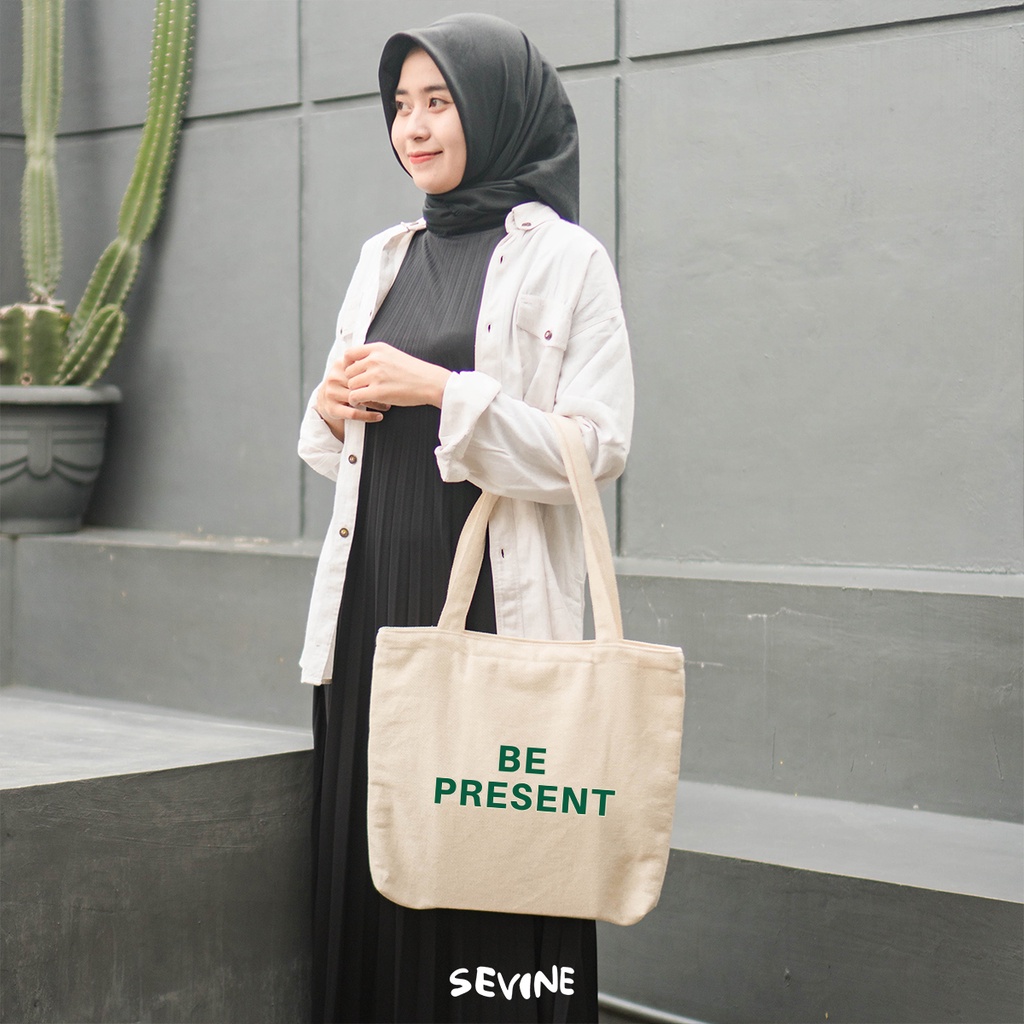 Sevine Tote Bag Kanvas Emily Resleting Kantong Tas Laptop Wanita Kuliah Sekolah Totebag Kerja Quotes Self Affirmation Vintage Aesthetic - VG