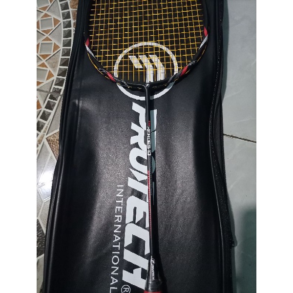 RAKET BADMINTON PROTECH HEROES 10 + SUDAH TERPASANG SENAR 28LBS