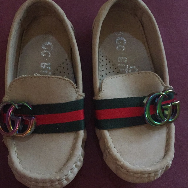 Preloved sepatu Gucci anak uk.26