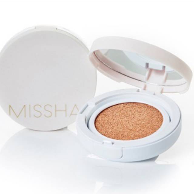 Missha Magic Cushion Moist Up