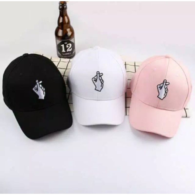Topi Karakter Tangan Love Korea Style Pria & Wanita
