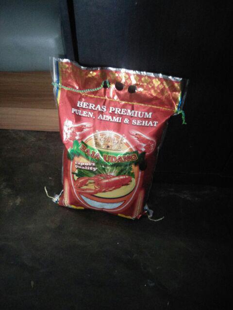 Daia Detergent Bubuk 900gr