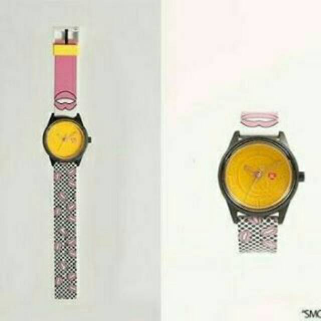 Jam analog QQ harajuku lovers case hitam dial kuning strap rubber case resin jam solar powered