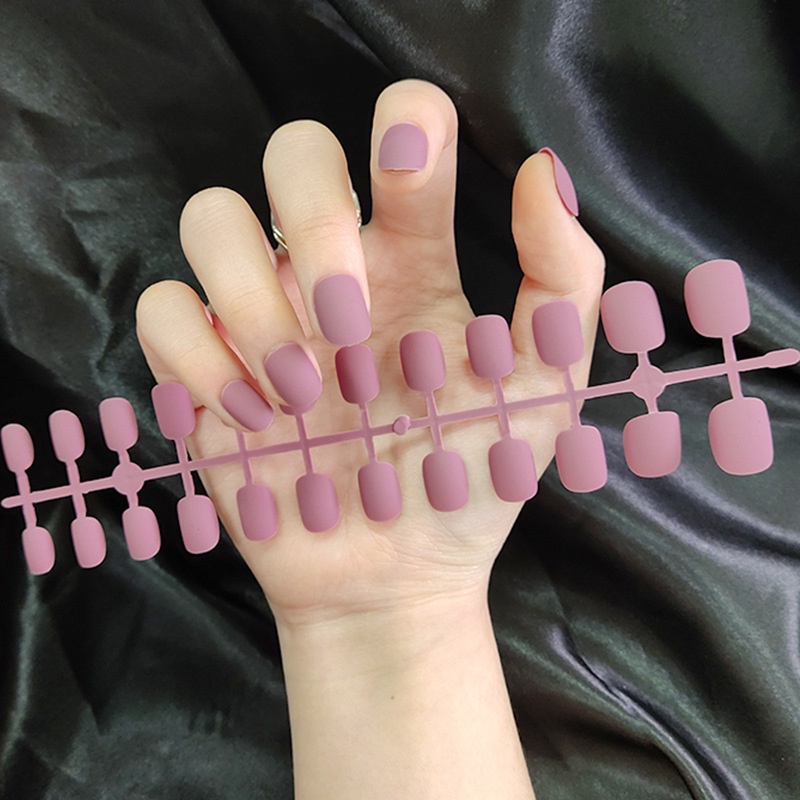 24pcs Kuku Palsu Warna Matte Bentuk Bulat Panjang Dapat Dilepas Untuk Nail Art