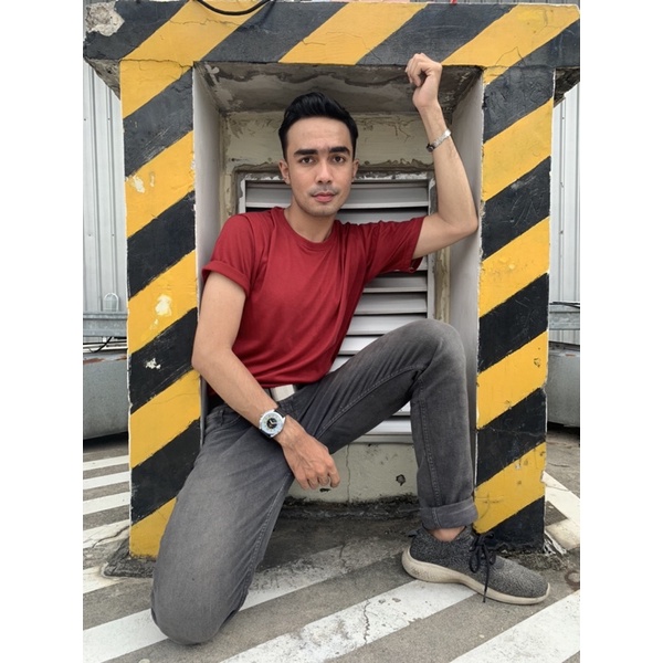 Baju polos merah maroon