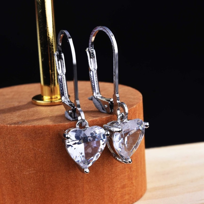 Fashion Moissanite Crown Earrings White Gold Heart Shape