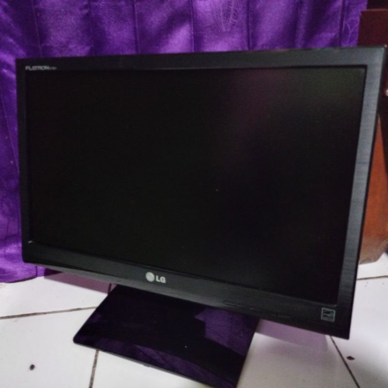 LED LCD Monitor PC Komputer Dekstop CCTV 20 inch Merek Campur Normal no minus Garansi Free Kabel Power