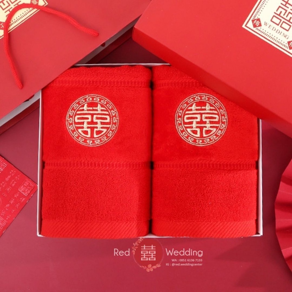 SEPASANG Handuk Merah tema Wedding Dengan Bordir Tulisan ShuangXi Double Happiness (TANPA BOX)