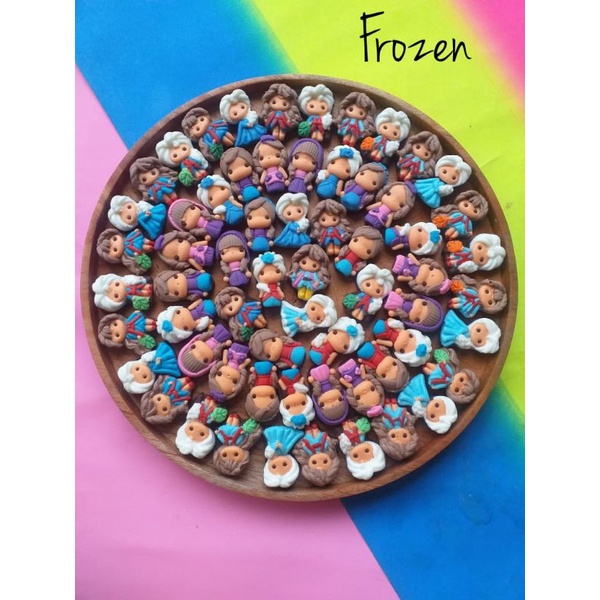 

Cokelat karakter FROZEN